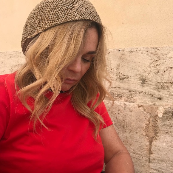 Meet your Posher, Santos - Picture 1 of 1